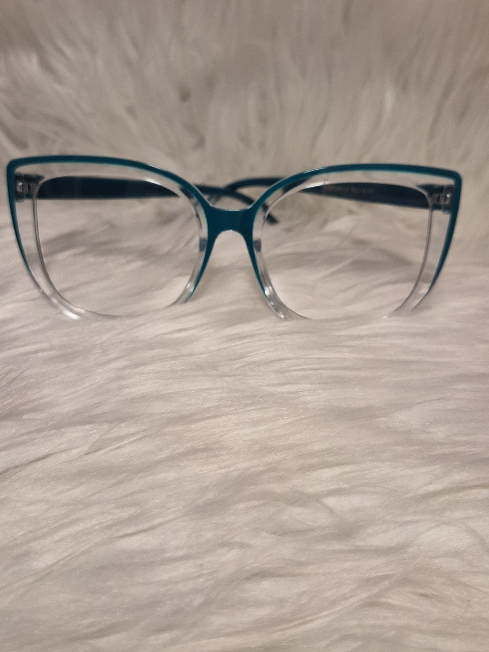 Stylish Teal Ombre Cat-Eye Women’s Glasses
